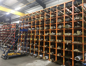 warehousing storage rack with extractible cassettes